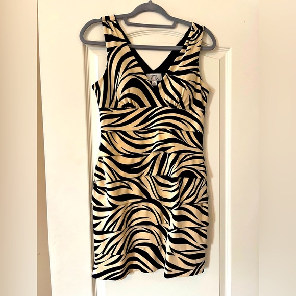 NWOT Sweet Storm Black and Cream Zebra Pattern Mini Dress Spandex Size Large - Picture 1 of 13